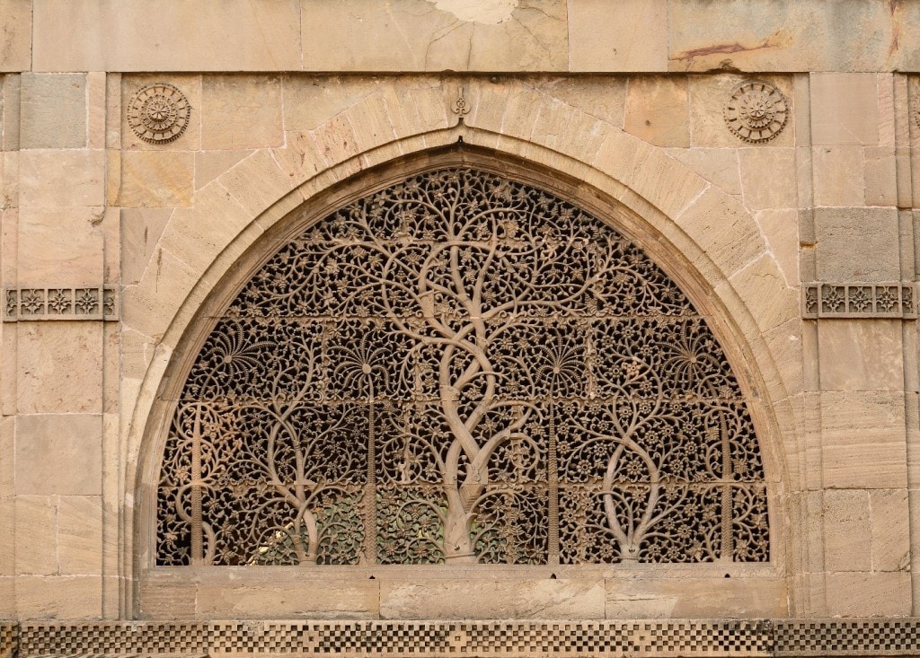 An intricately carved window is Sidi Saiyyed Mosque- the Sidi Saiyyed Jali, a symbol of the city and an inspiration for IIM-A’s logo 