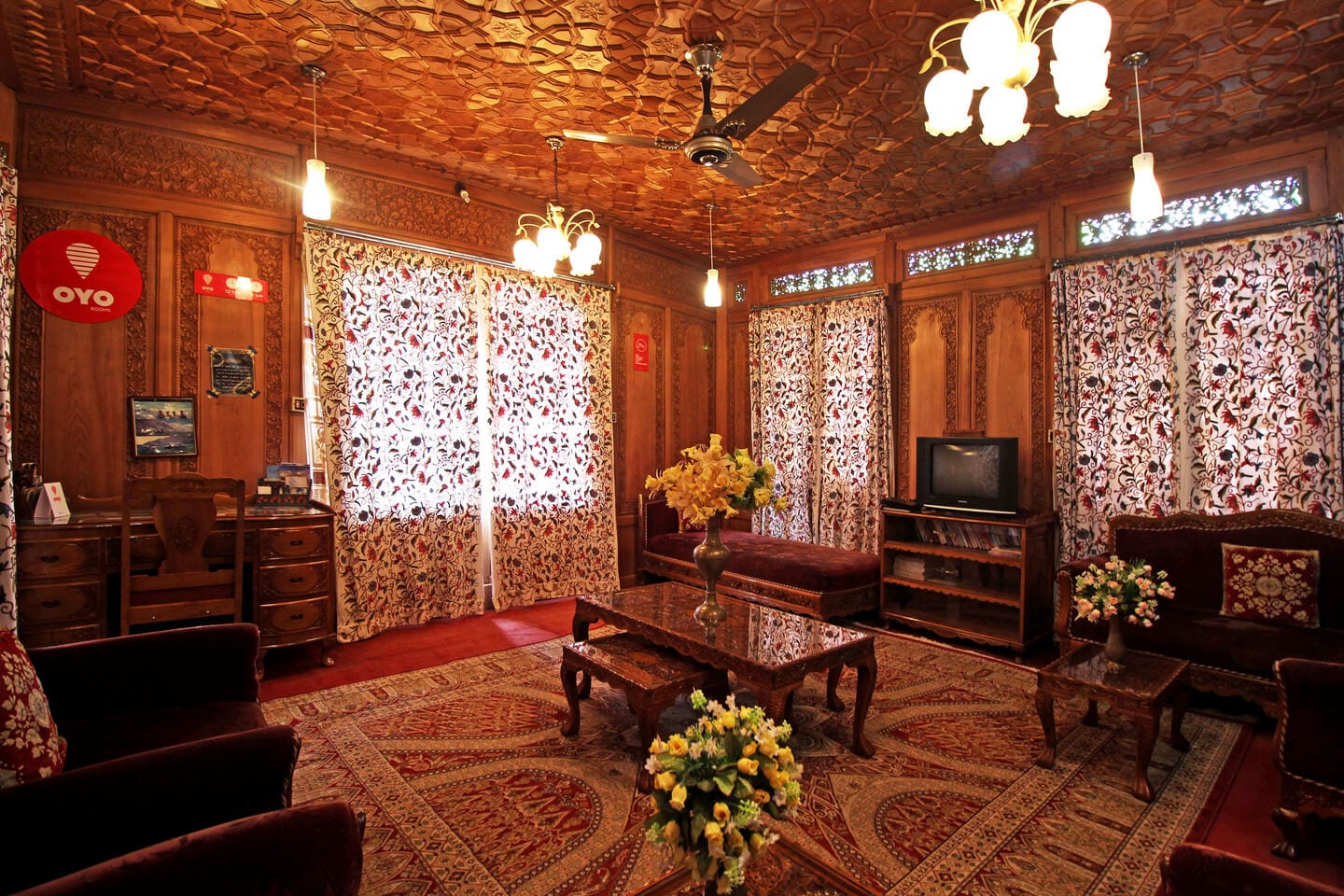 Inside an OYO Houseboat