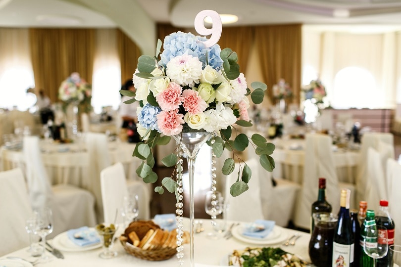 The Most Stunning Wedding Centrepiece Ideas for Your Wedding – OYO