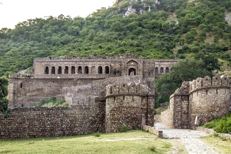 bhangarh fort