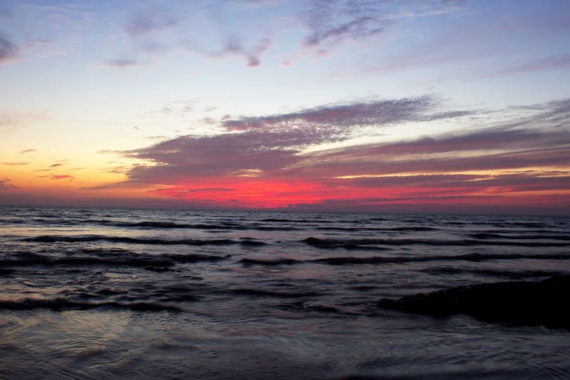 An exquisite sight of Arabian Sea during Mumbai monsoons