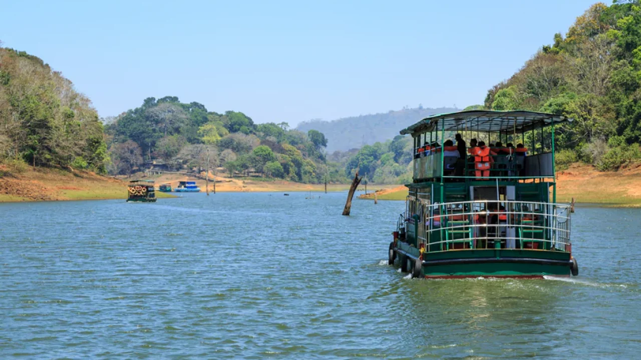 7 Best Places to visit in Thekkady - Popular Sightseeing & Tourist  Attractions