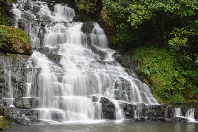 6 Reasons Why You Should Visit the Elephant Falls - Guide 