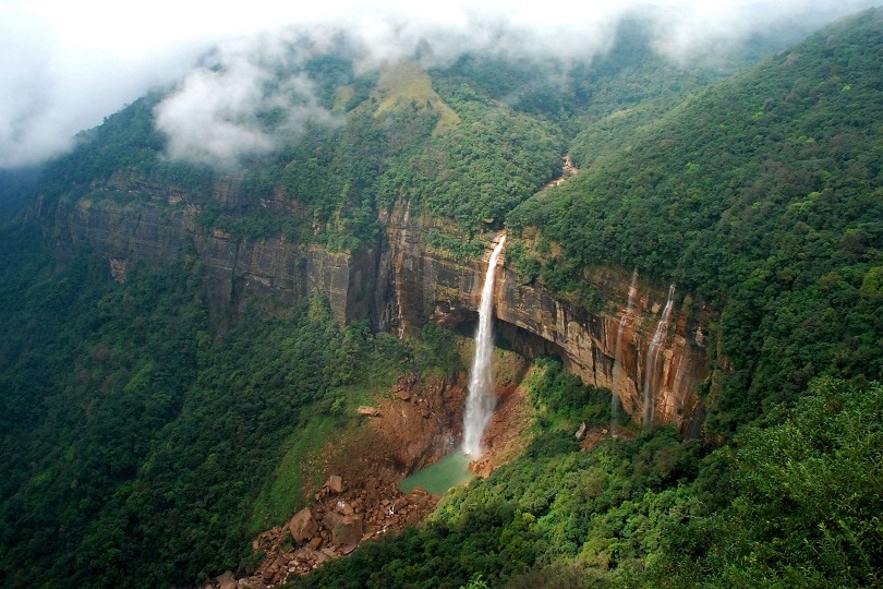 Honeymoon places in Shillong: Everlasting Romance for All Seasons 