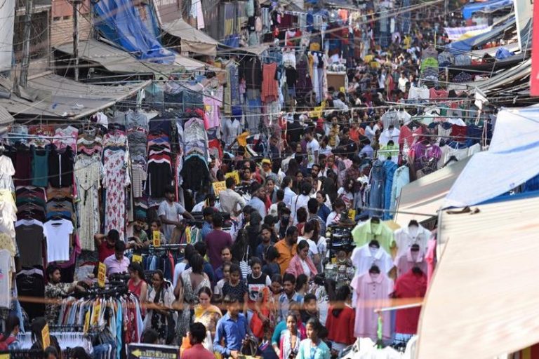 10 Ultimate Sunday Markets in Delhi For an Amazing Experience