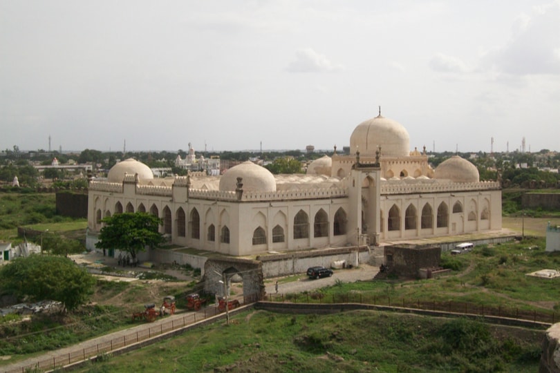 Gulbarga Fort - Where History and Culture Comes Alive