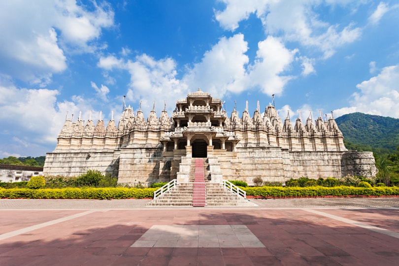 Best Places to visit in Rajasthan showing rich cultural heritage of India - Ranakpur Jain Temple - Bluberryholidays.com
