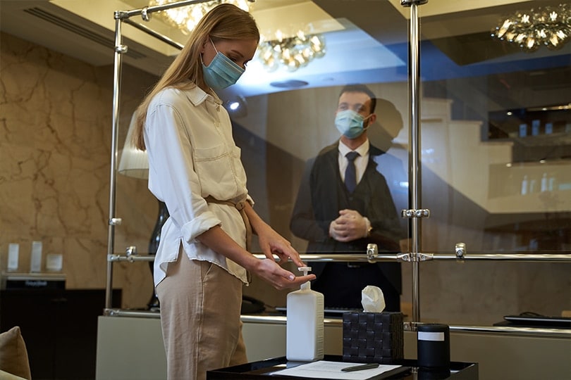Make-Sure-the-Hotels-are-Clean-Tidy-and-Sanitized