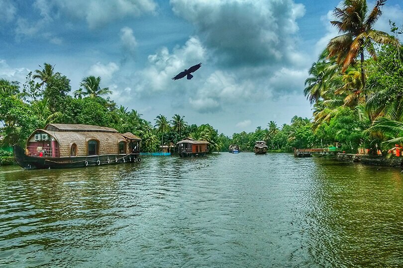 8 Fascinating Places to Visit in Kerala Post Lockdown - OYO