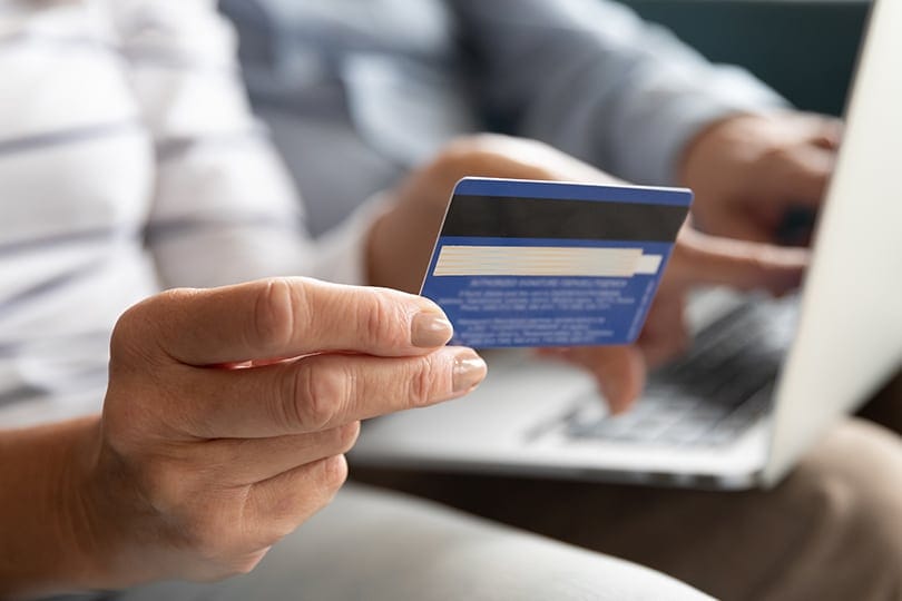 Specialized-Hotel-Booking-Apps